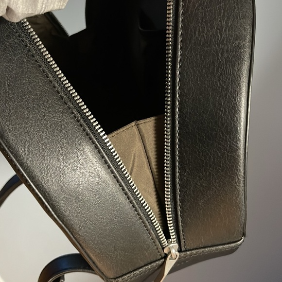 Matt & Nat Kiara Handbag, Vintage Collection back pack - Picture 11 of 14